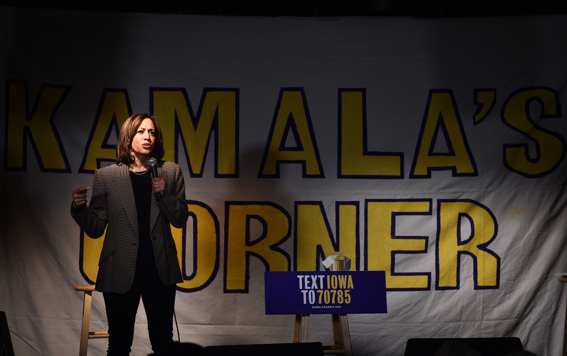 112319-mus-kamala-004a.JPG